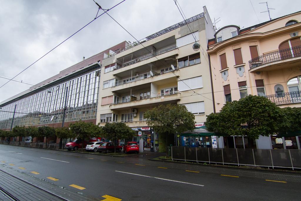 Apartments City Wellness Center Zagreb Room photo